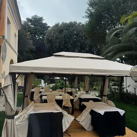 Hotel Altieri 3*