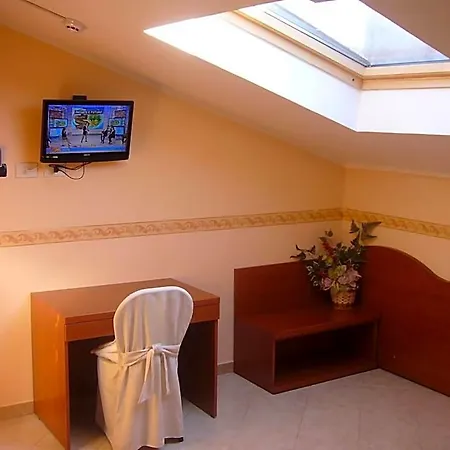 Hotel Altieri 3*