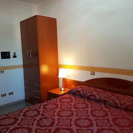 Altieri Szálloda