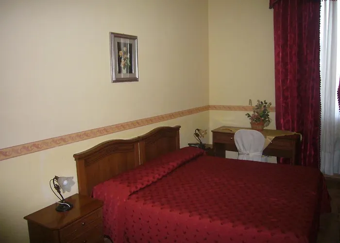 Otel Altieri 3*